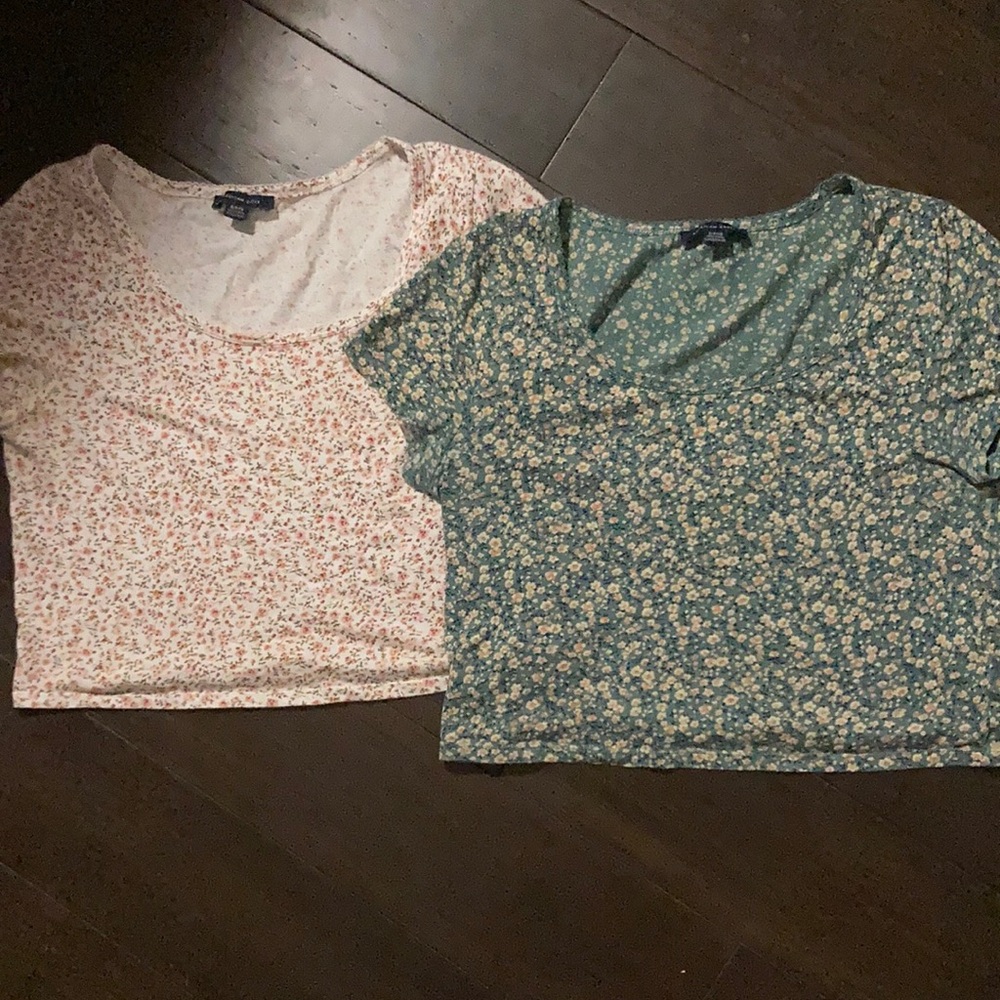 AE floral baby tee bundle